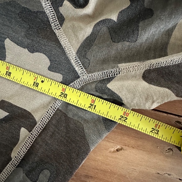 Kuiu Gear Lightweight Summer Hunt - Picture 15 of 15